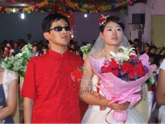 爱的征战：一位盲人弟兄的婚礼见证
